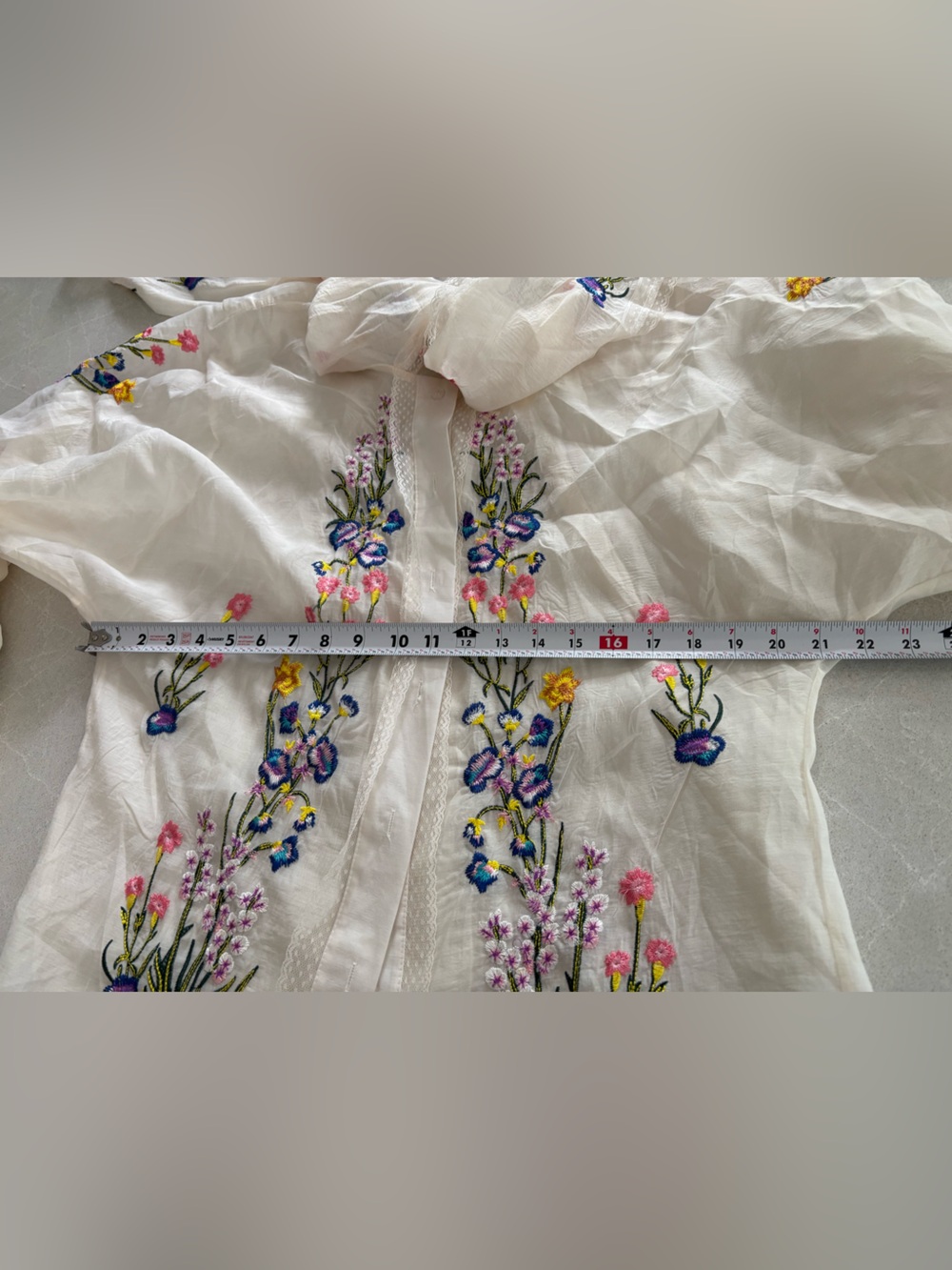 Vintage Embroidered Floral Lightweight Cream Blouse - Picture 13 of 15